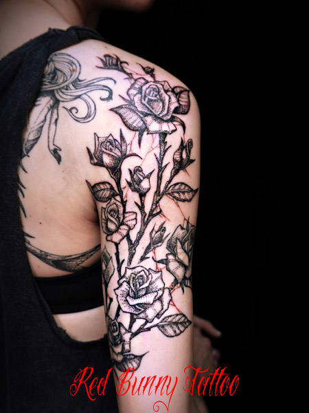 花　バラ　タトゥーデザイン rose tattoo